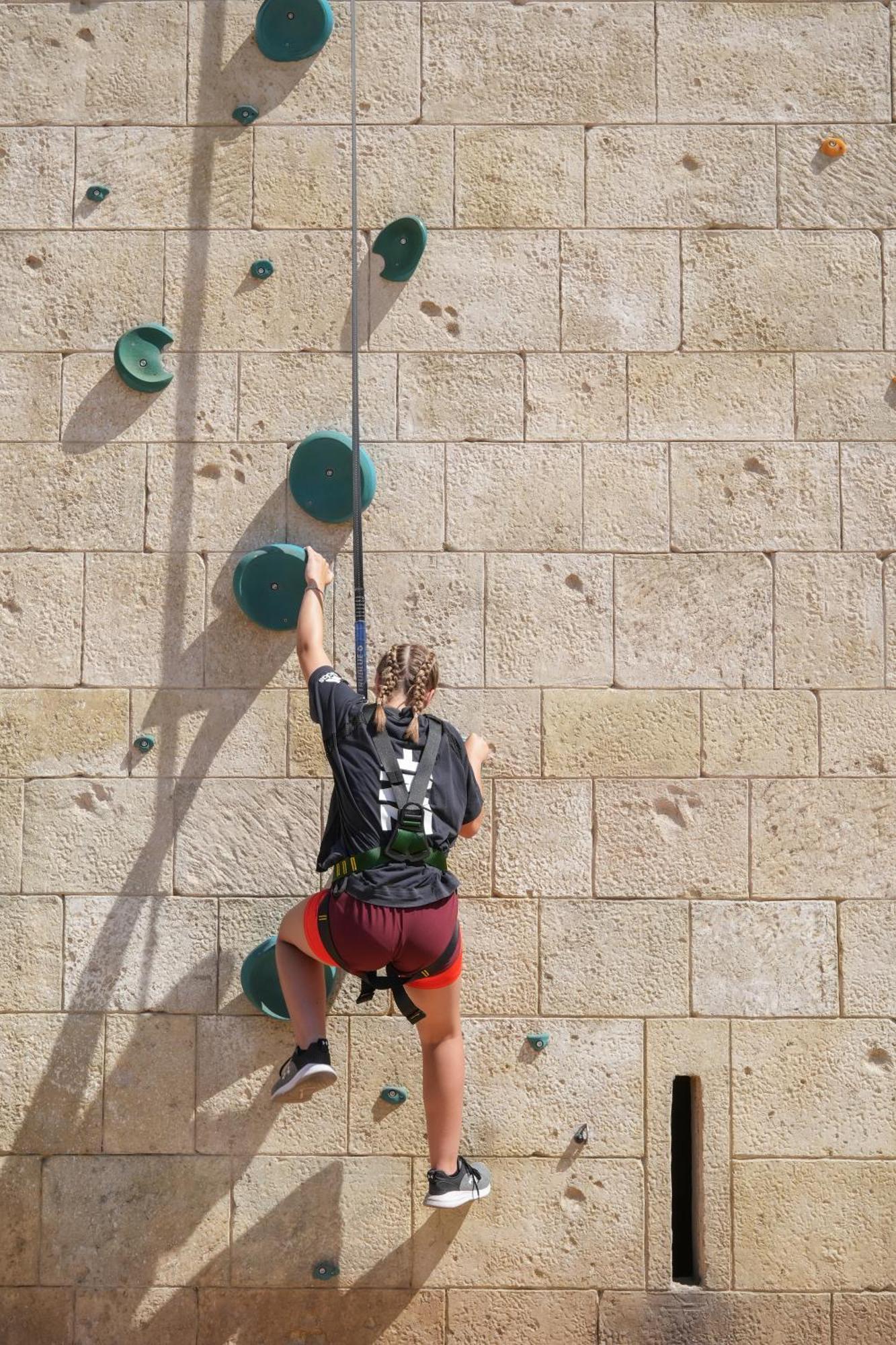 City Of Dreams Mediterranean - Integrated Resort, Casino & Entertainment Limassol Exterior foto Climbing at the 2007 World Championships